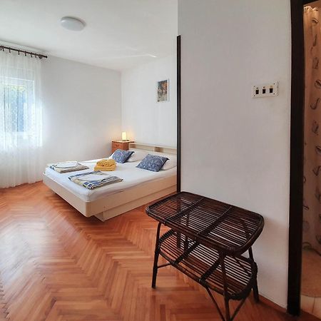 Rooms Zeljka 2 Crikvenica Eksteriør billede