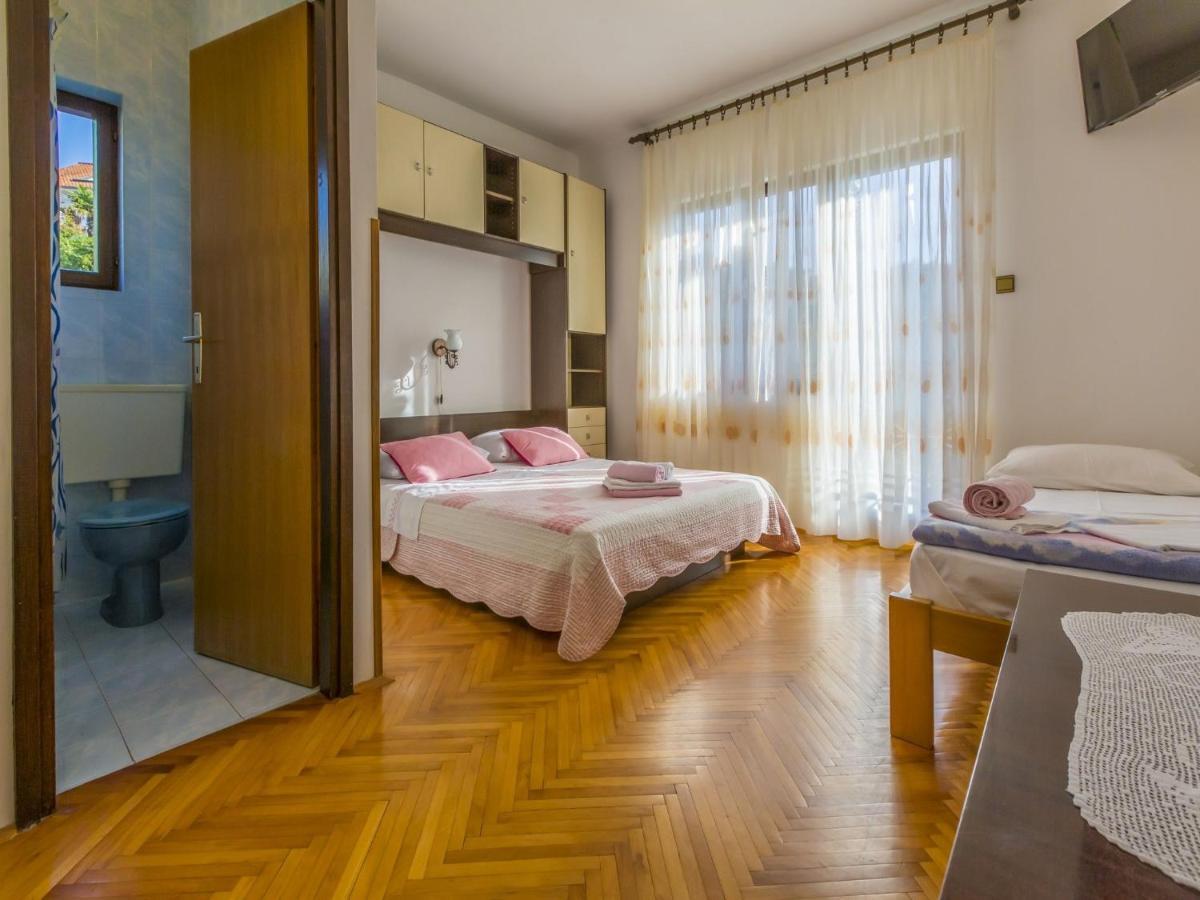 Rooms Zeljka 2 Crikvenica Eksteriør billede